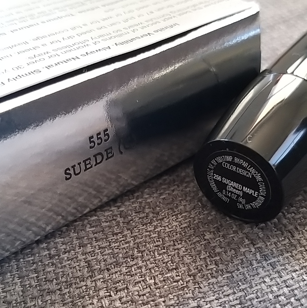 NEW Dual finish 2in1 powder + Lipstick